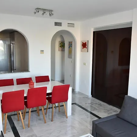 Zafiro De Miraflores Golf Apartment *